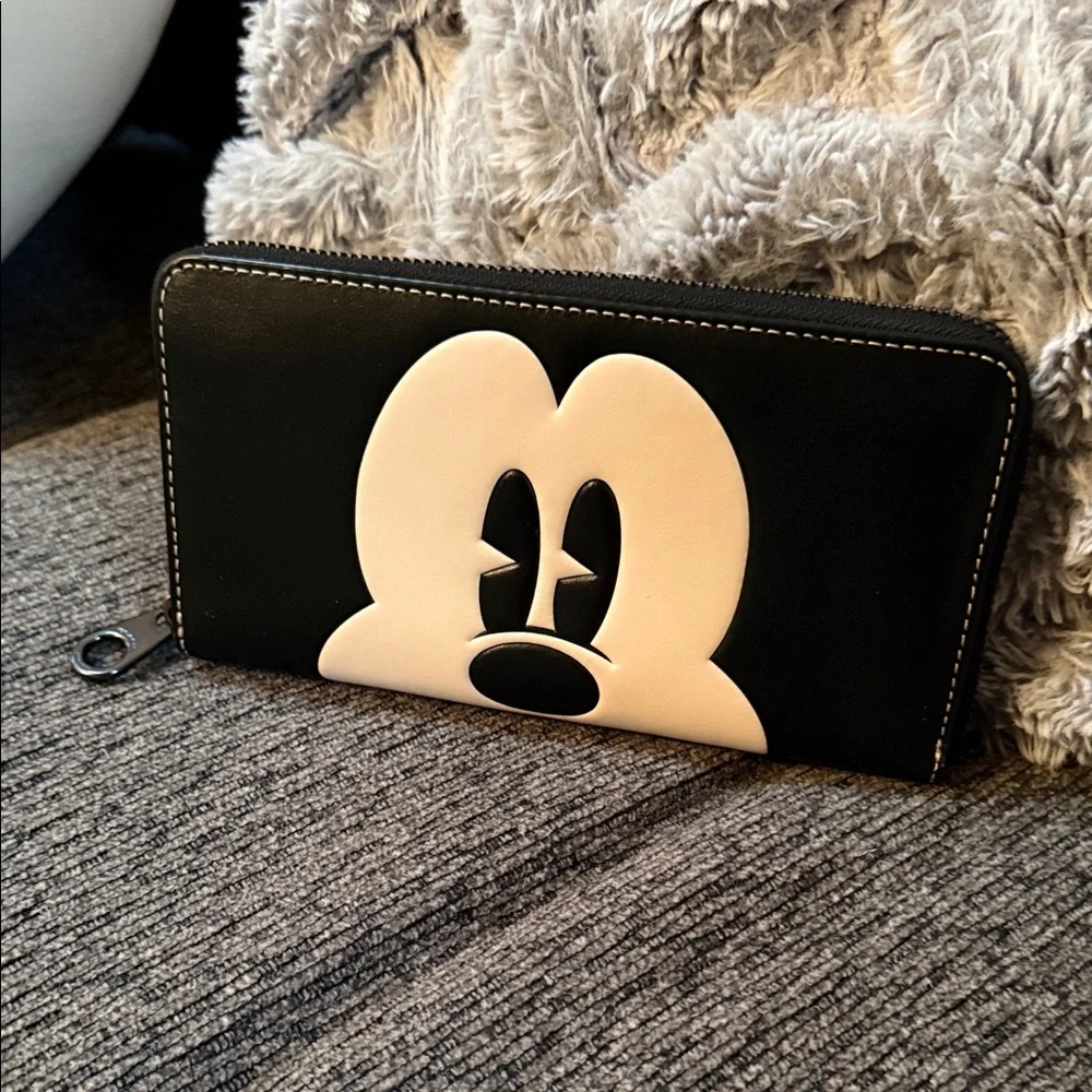Coach Disney Mickey face long wallet - Picture 1 of 14